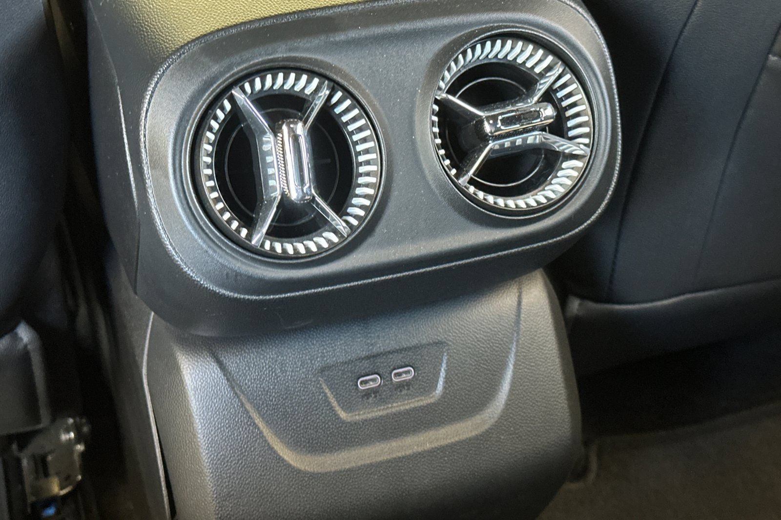 Used 2024 Chevrolet Blazer EV LT AWD/4WD image 38
