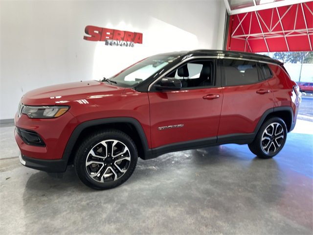Used 2023 Jeep Compass Limited image 14