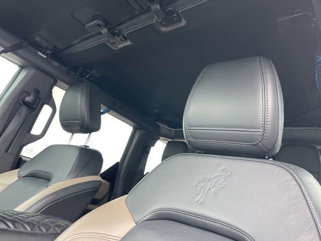 Used 2023 Ford Bronco Wildtrak image 12