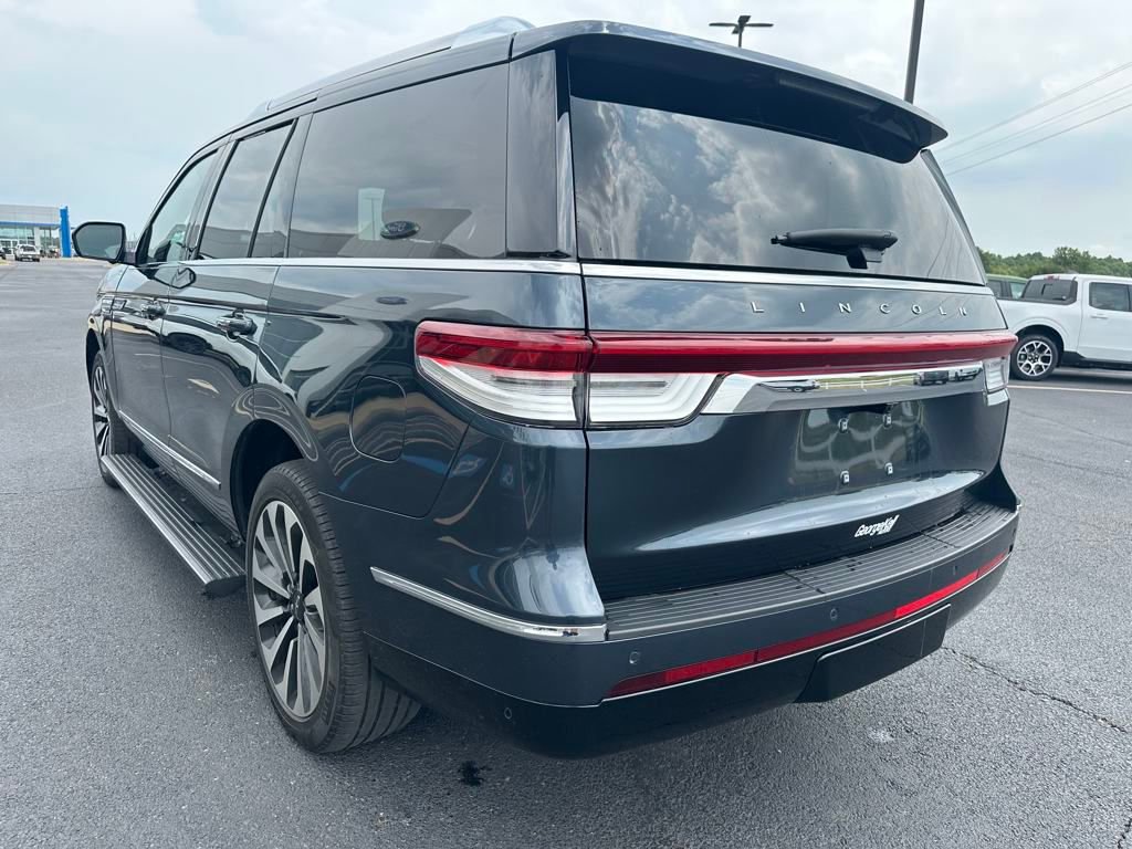Used 2024 Lincoln Navigator Reserve image 24