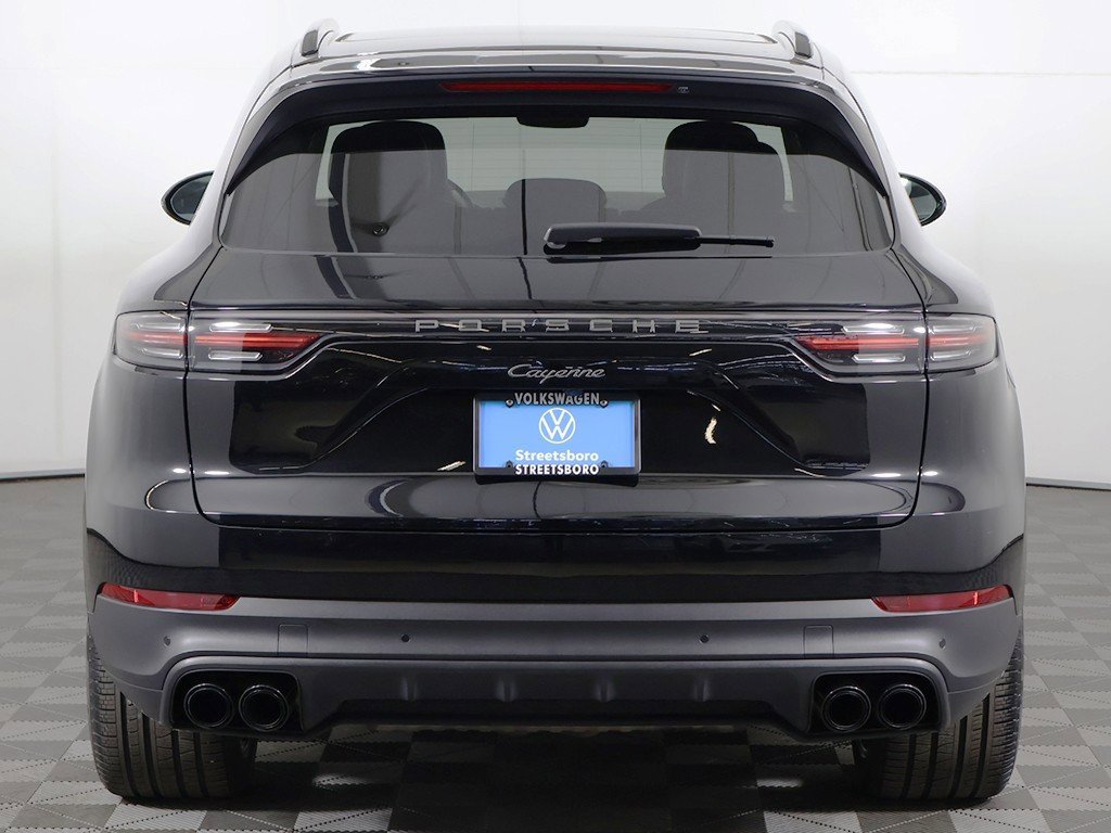 Used 2023 Porsche Cayenne Platinum Edition image 15