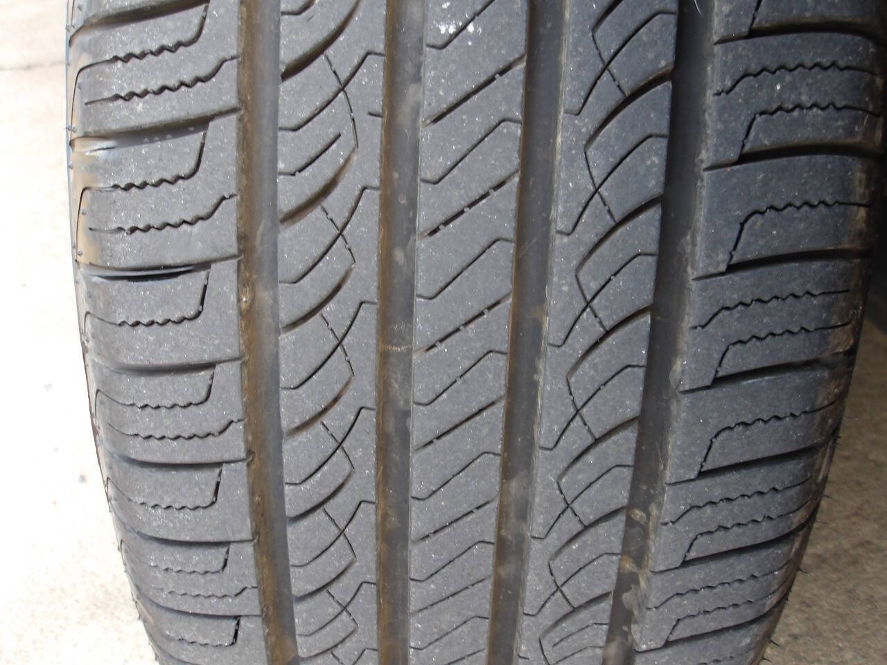 Used 2009 Dodge Caliber SXT FWD image 36