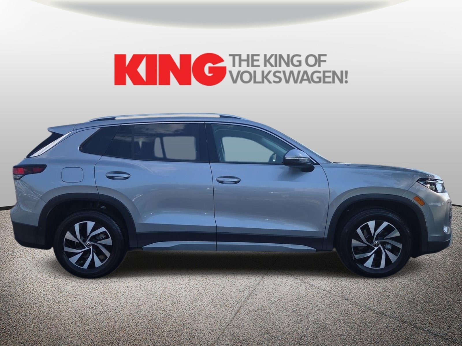 New 2026 Volkswagen Tiguan S FWD video 2