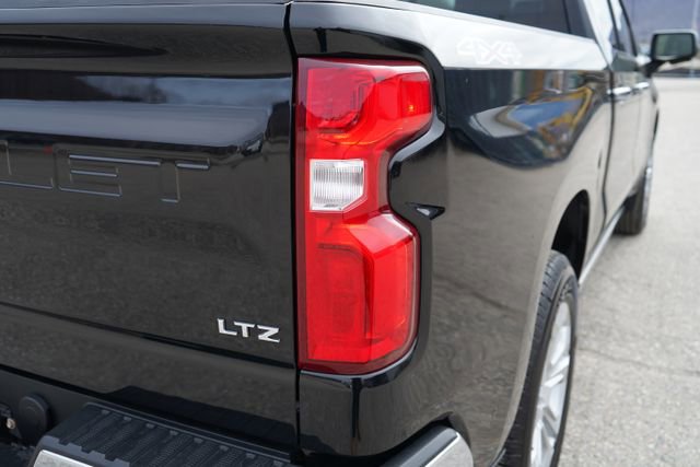 Used 2021 Chevrolet Silverado 1500 LTZ w/ Safety Package II image 97