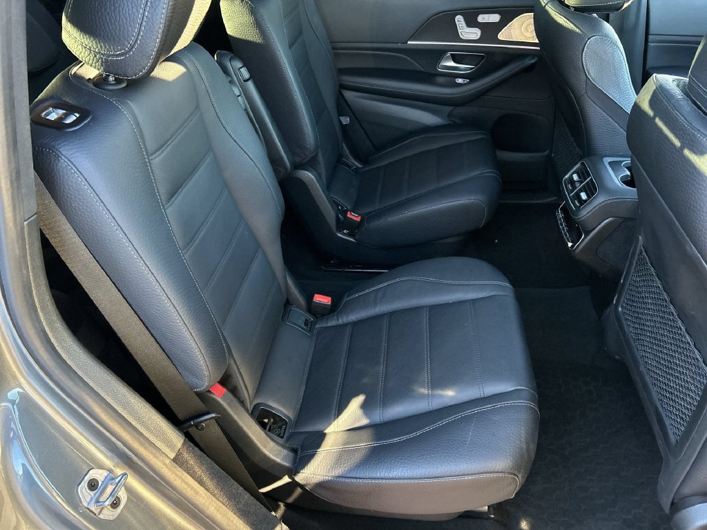 Used 2024 Mercedes-Benz GLS 450 4MATIC image 28