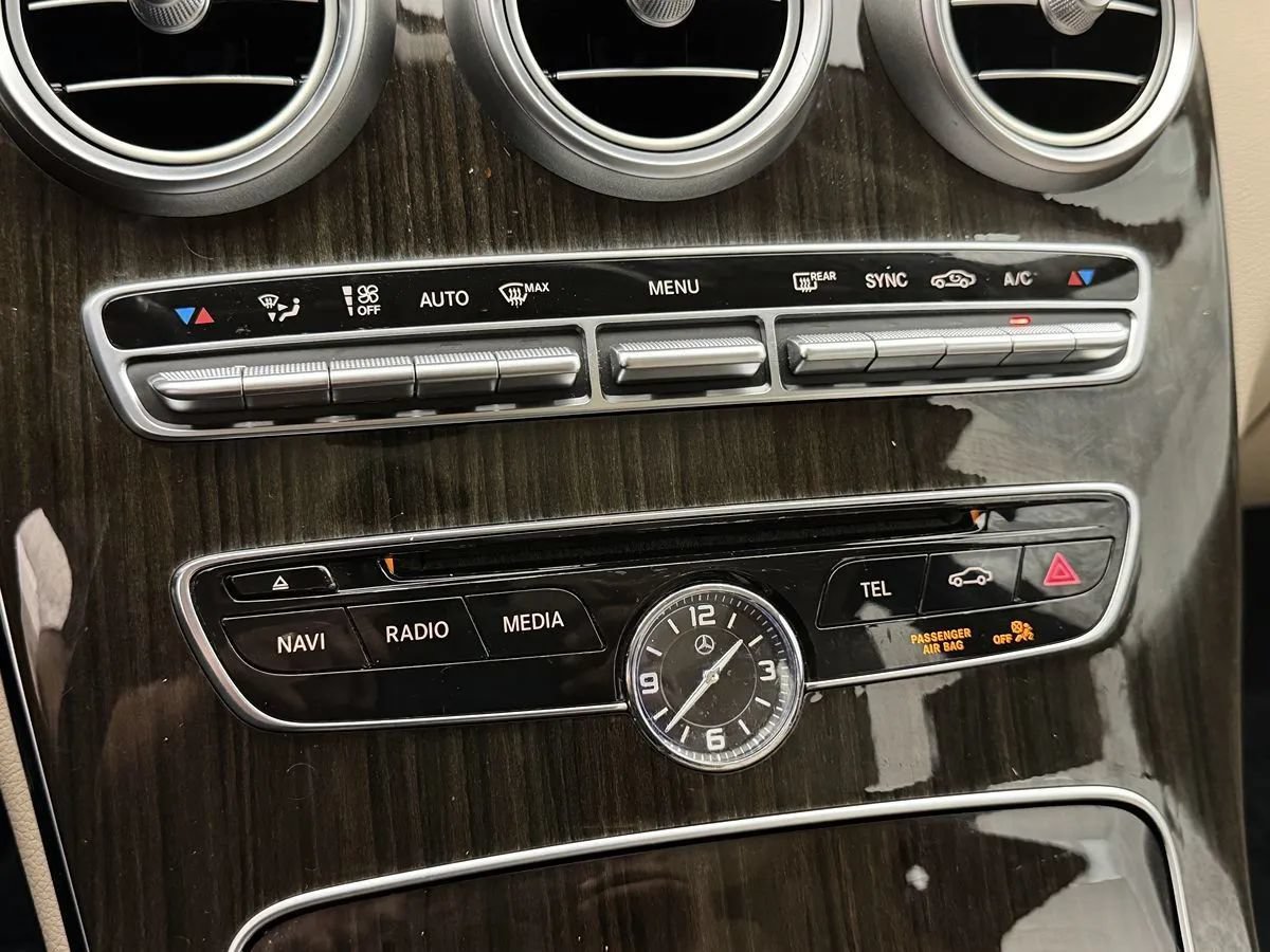 Used 2015 Mercedes-Benz C 300 4MATIC Sedan image 21