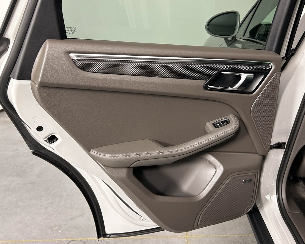 New 2026 Porsche Macan S AWD/4WD image 28