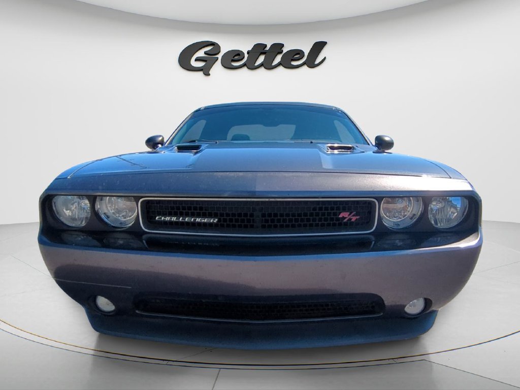 Used 2014 Dodge Challenger SXT Plus RWD image 2