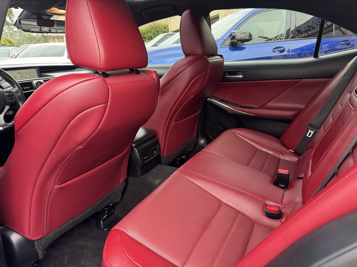 Used 2018 Lexus IS 300 F Sport w/ F Sport Package AWD/4WD image 41