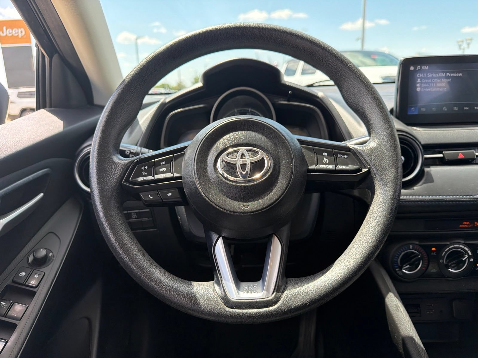 Used 2019 Toyota Yaris LE FWD image 19