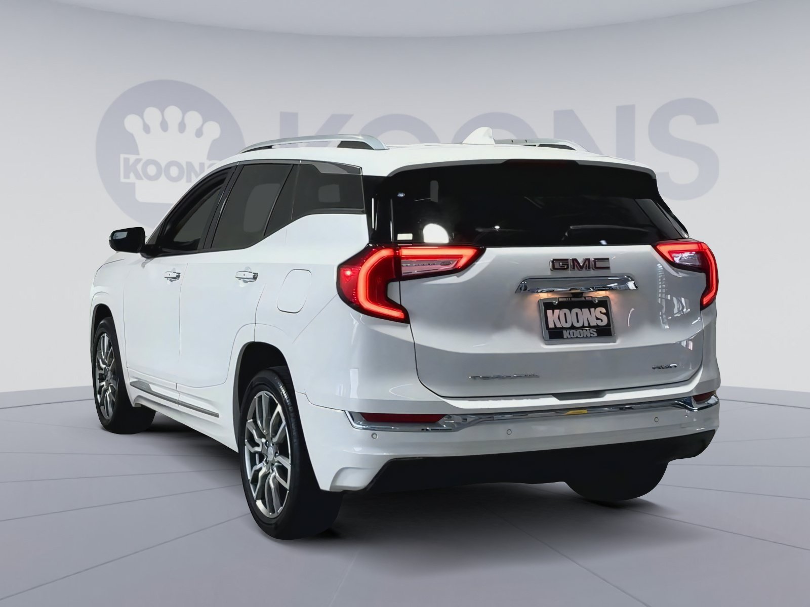 Used 2023 GMC Terrain Denali AWD/4WD image 10