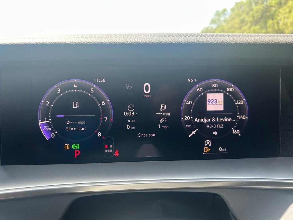 New 2026 Volkswagen Tiguan SE R-Line FWD image 25