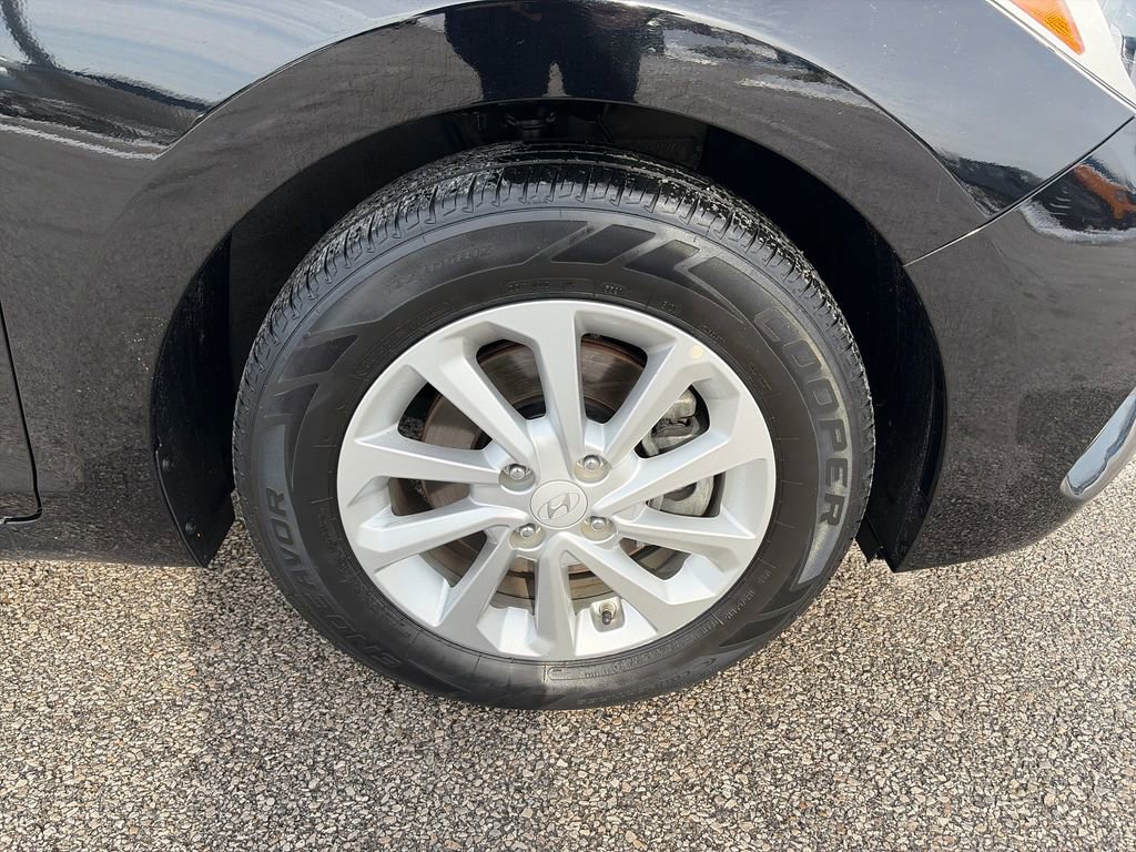 Used 2019 Hyundai Accent SEL image 9