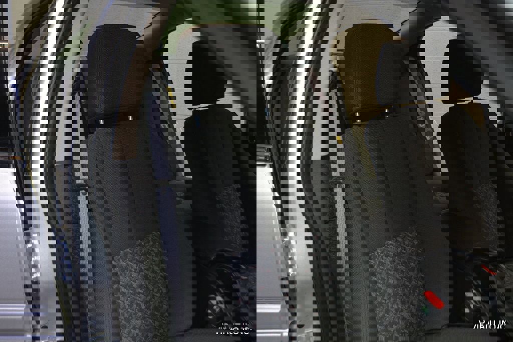 Used 2004 Pontiac Grand Prix GT w/ Drivers Package FWD image 14