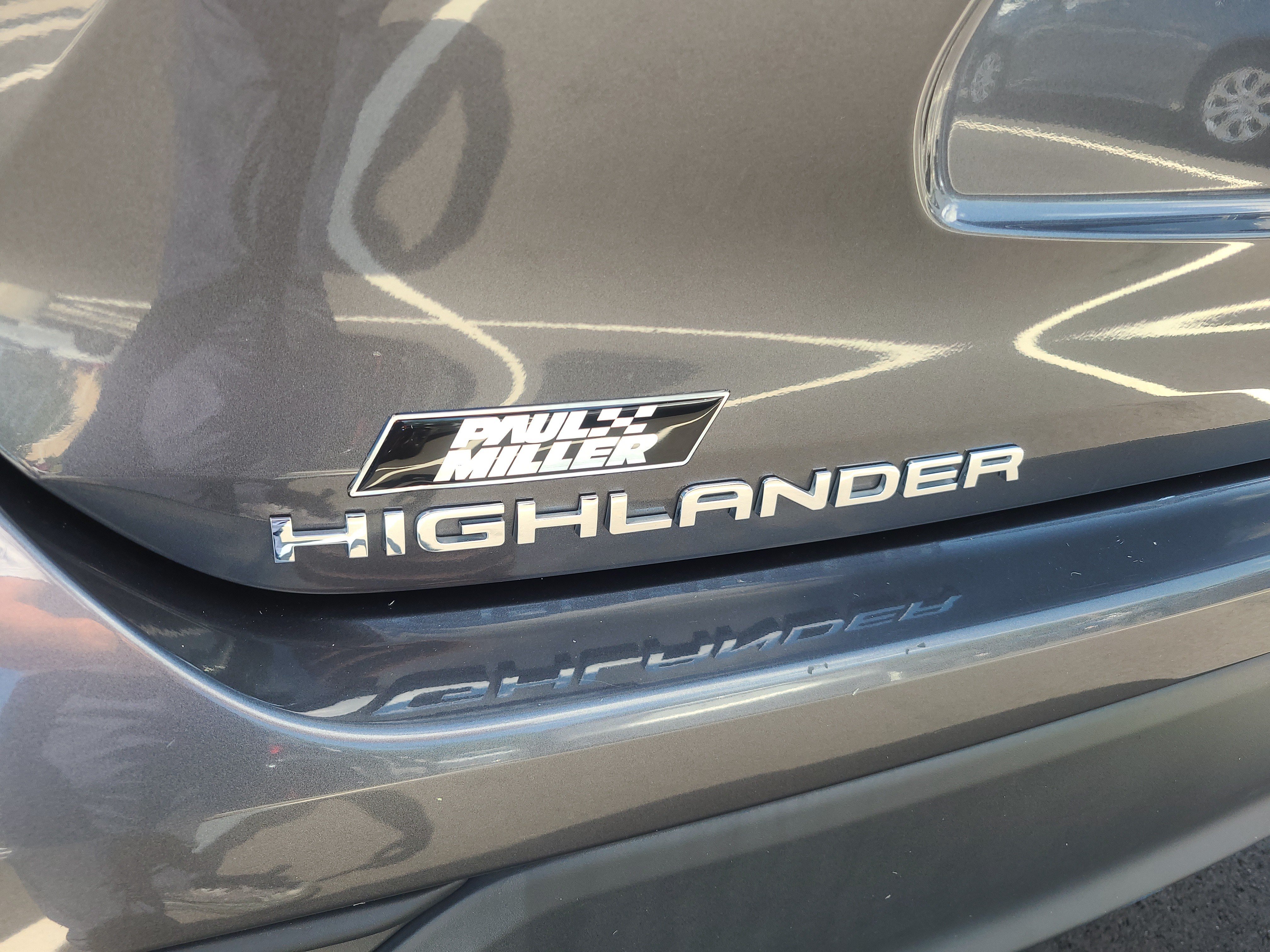 Used 2023 Toyota Highlander XLE AWD/4WD image 29