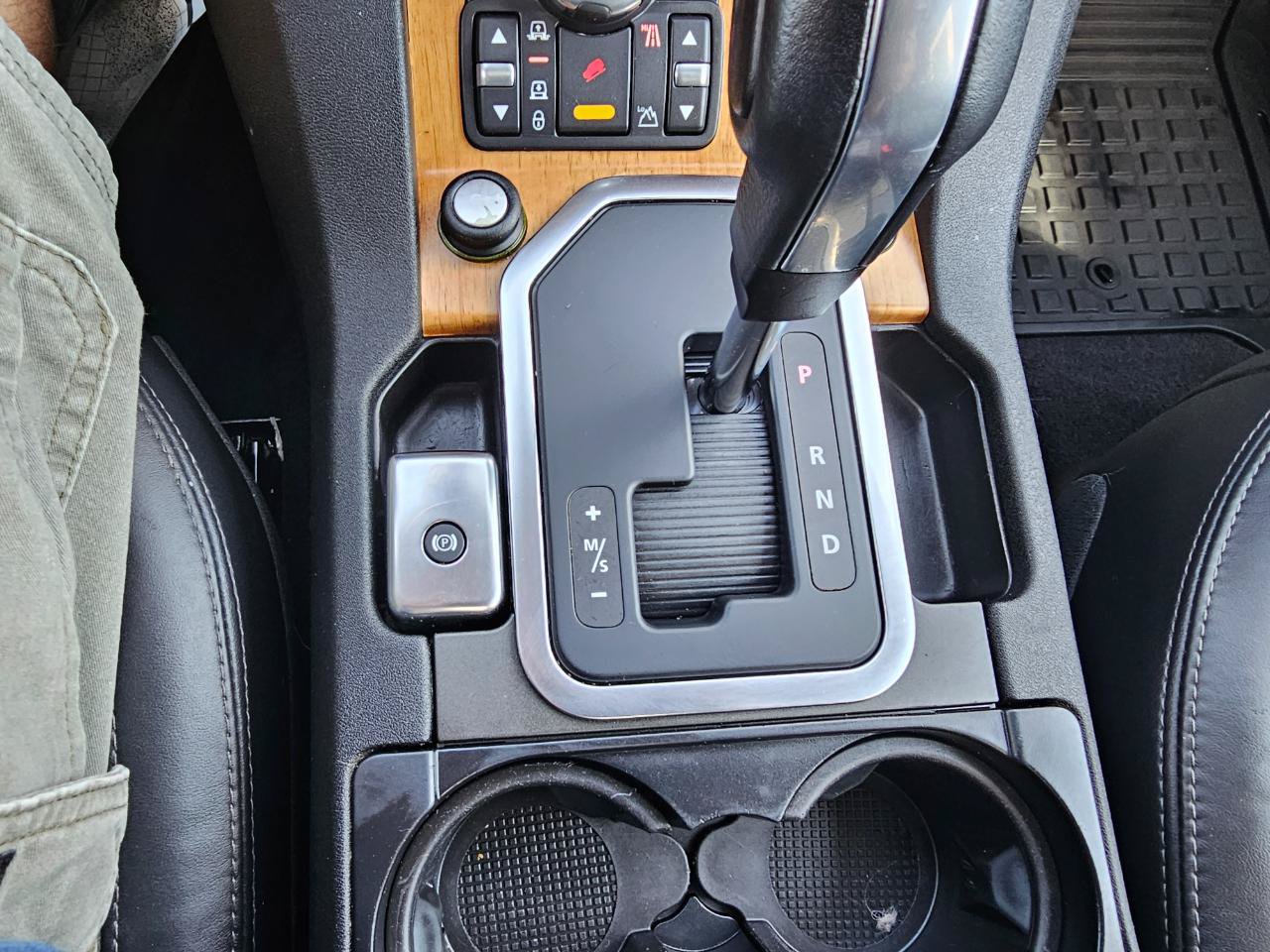 Used 2013 Land Rover LR4 HSE LUX AWD/4WD image 45