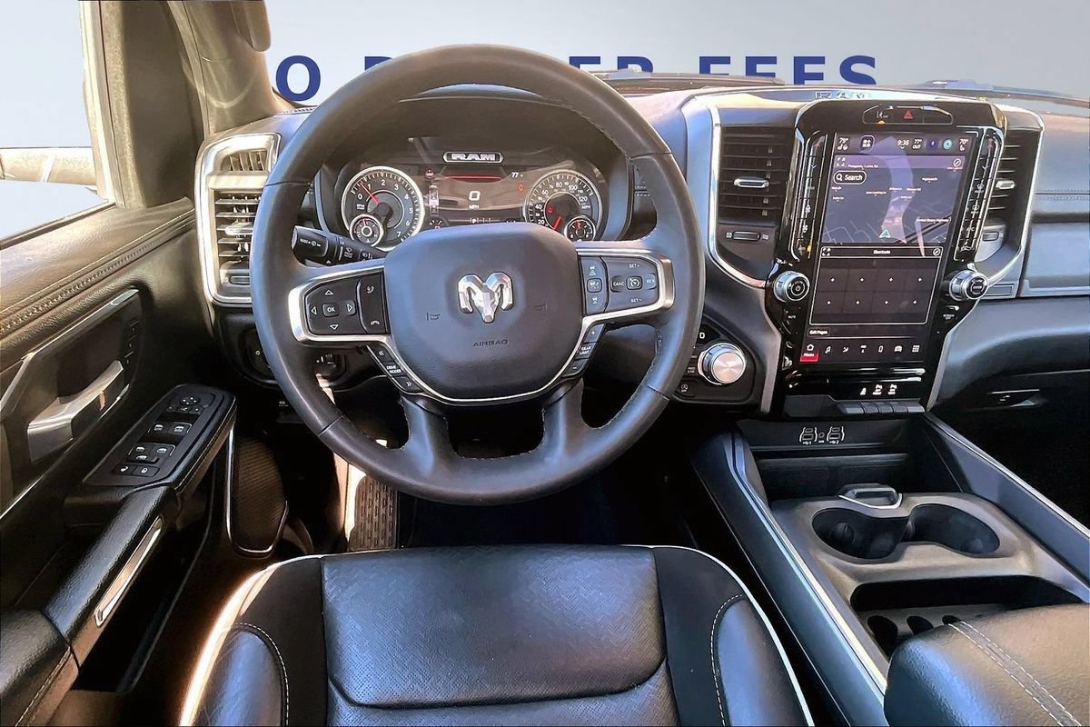 Used 2025 RAM 1500 Laramie AWD/4WD image 9