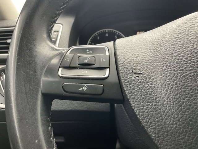 Used 2014 Volkswagen Passat Wolfsburg Edition image 16