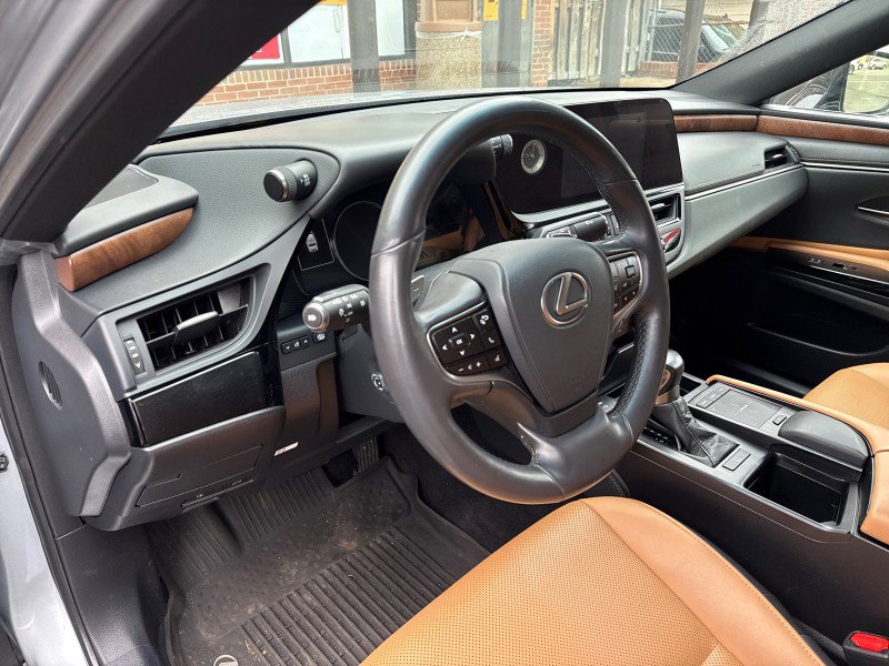 Used 2022 Lexus ES 350 w/ Premium Package image 47