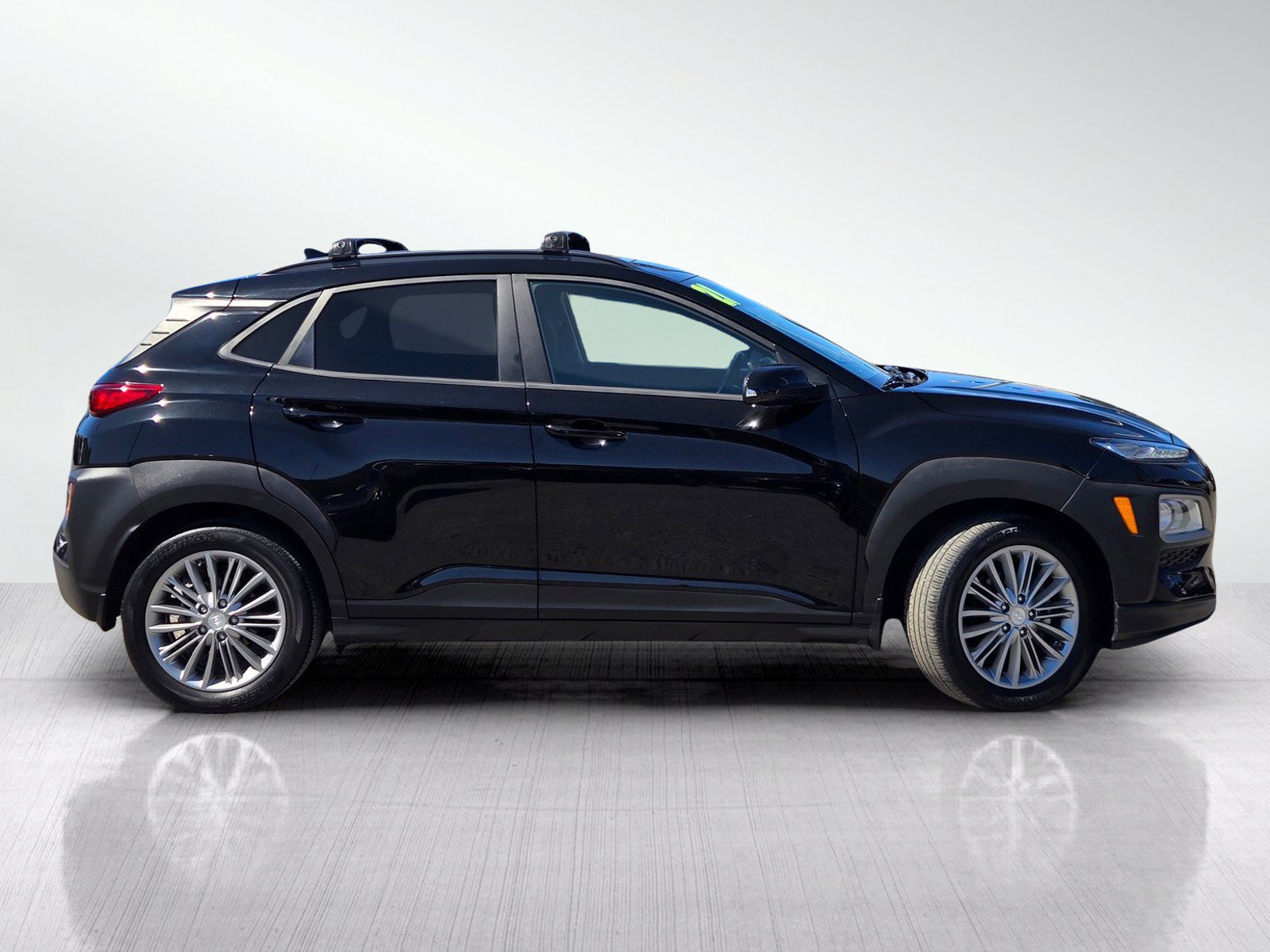 Used 2021 Hyundai Kona SEL Plus FWD image 3