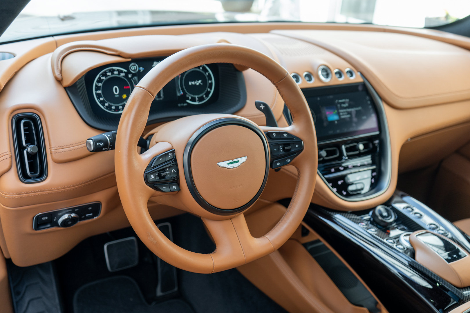 Used 2023 Aston Martin DBX 707 AWD/4WD image 12