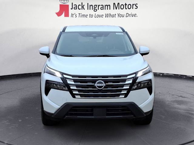 Certified 2026 Nissan Rogue SV FWD image 8