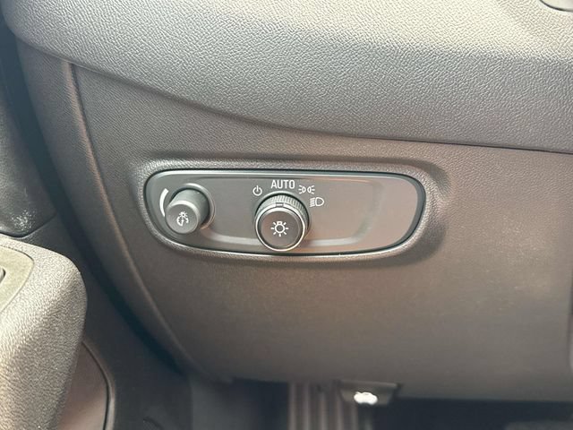 Used 2024 Chevrolet Equinox LT FWD image 27