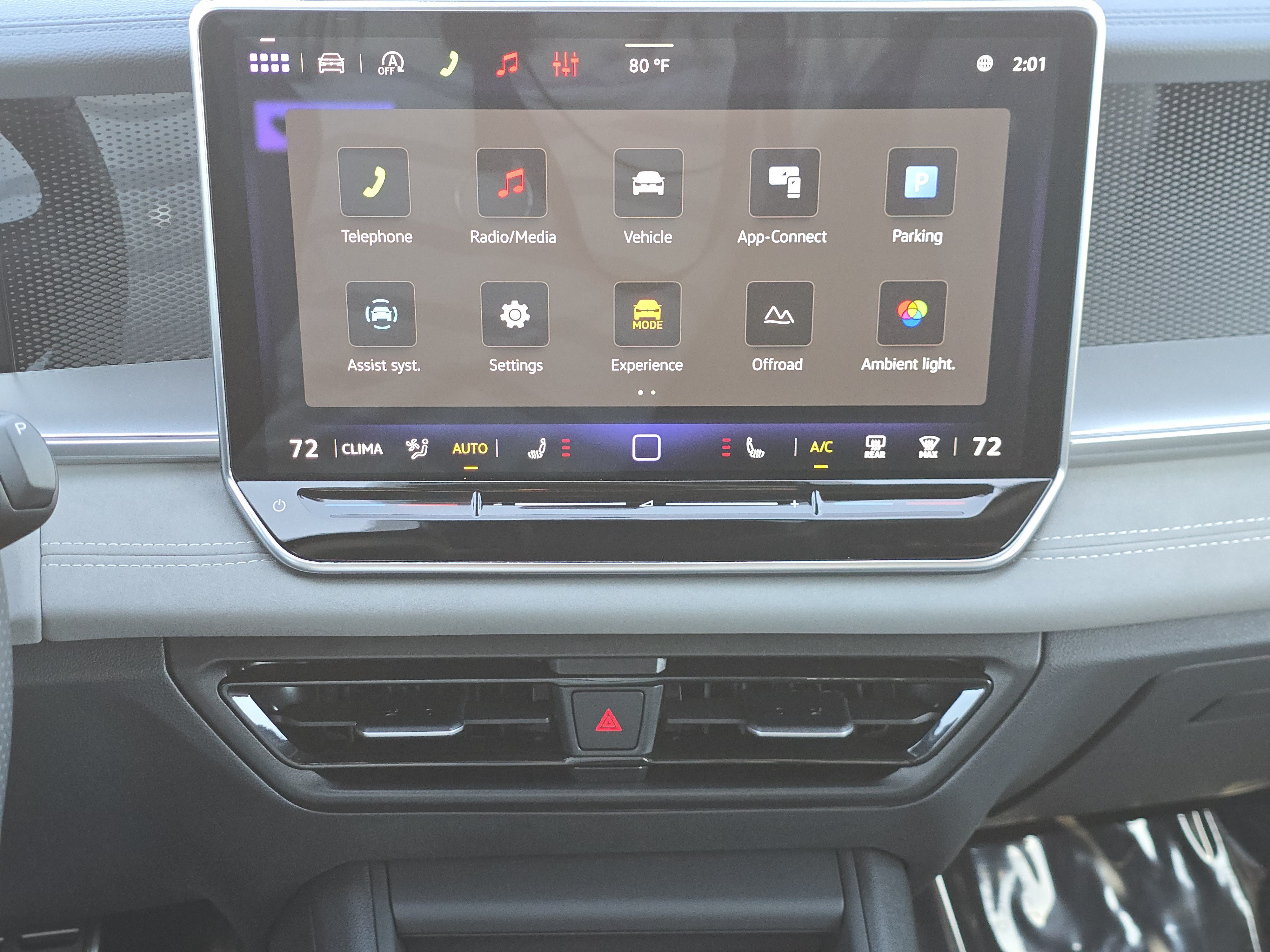 New 2026 Volkswagen Tiguan SE R-Line AWD/4WD image 24