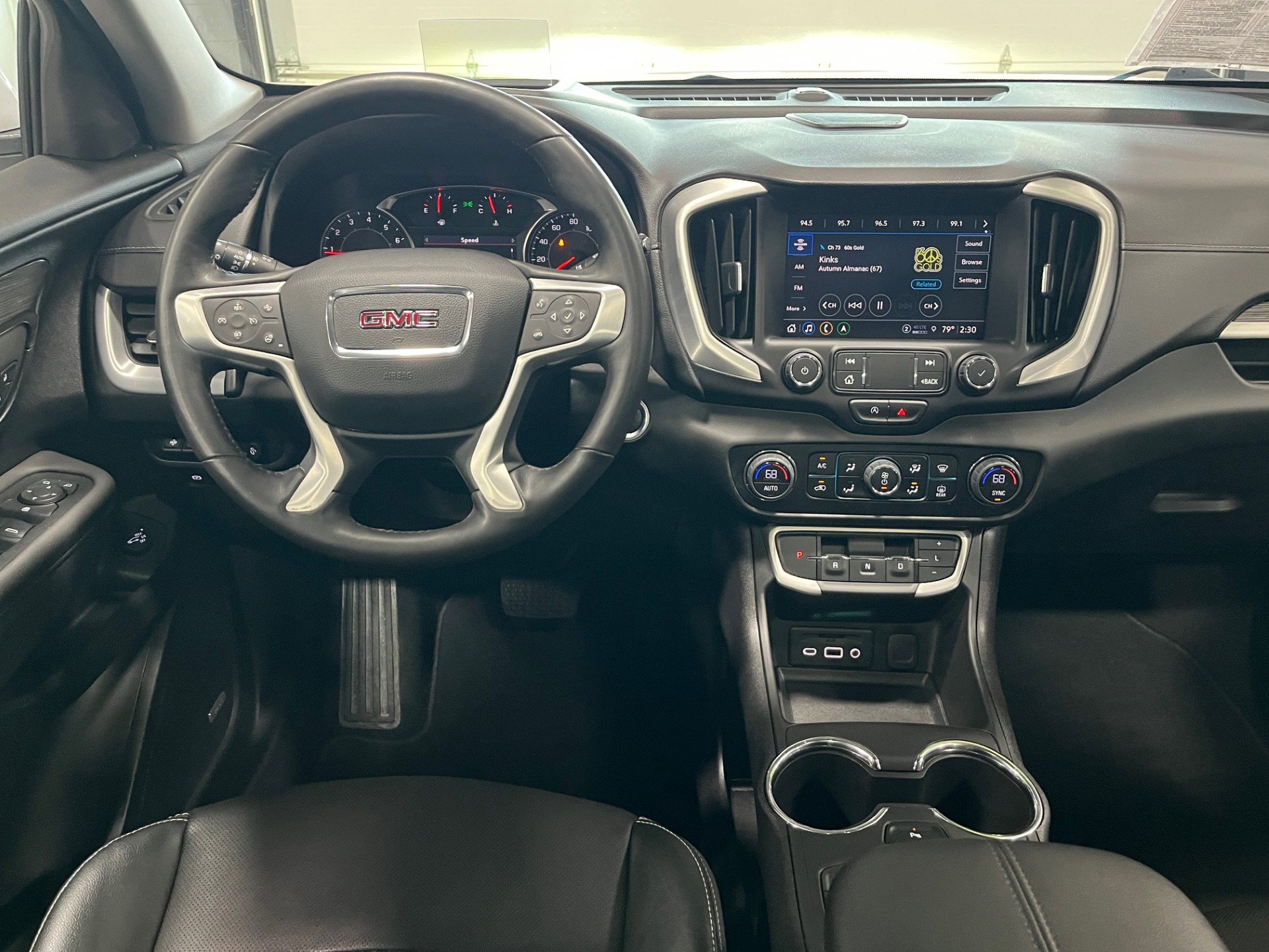 Certified 2022 GMC Terrain SLT w/ Infotainment Package II image 11