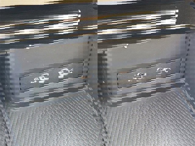 New 2026 Volkswagen Atlas SE image 28