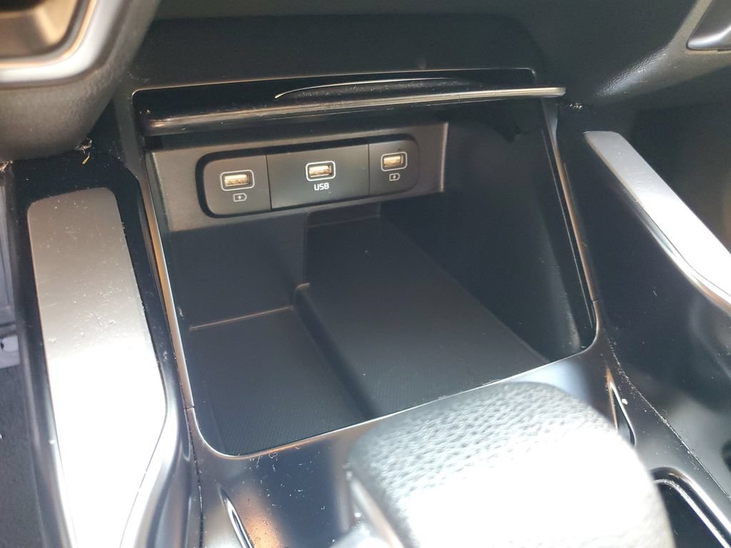 Certified 2023 Kia Sorento LX AWD/4WD image 18