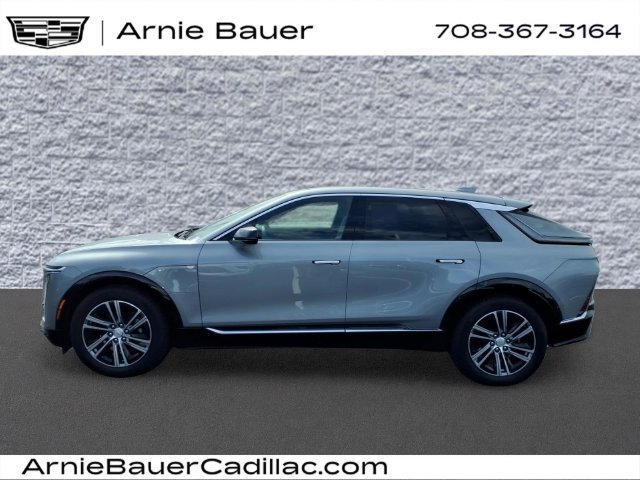 Used 2026 Cadillac Lyriq Luxury AWD/4WD image 9