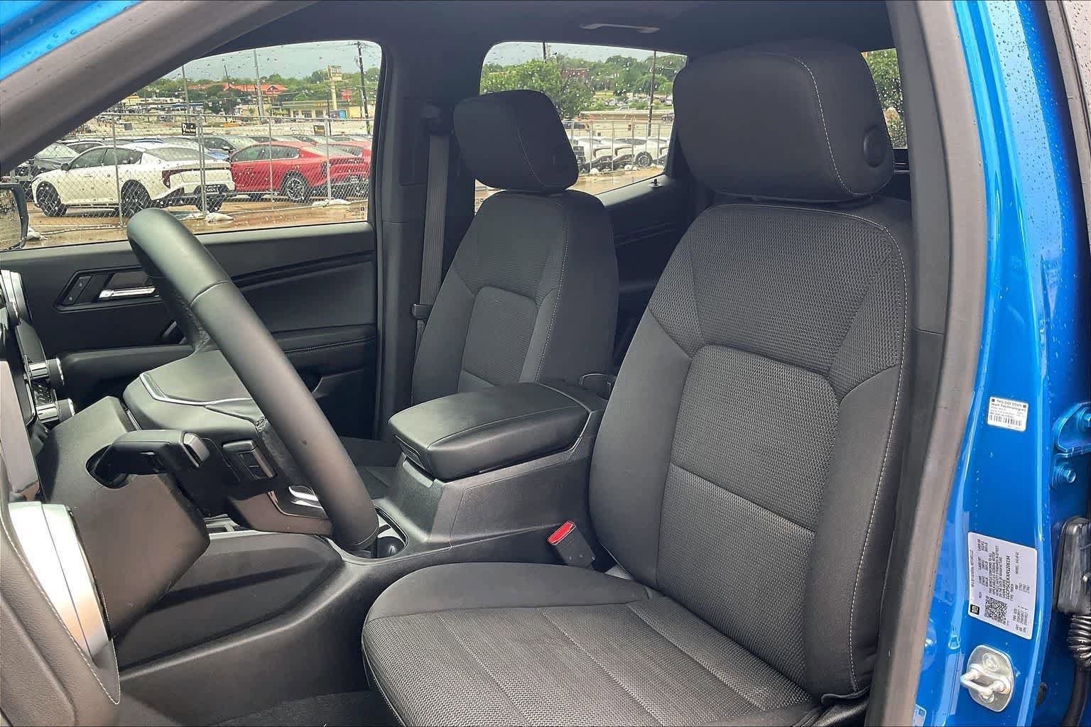 Used 2024 Chevrolet Colorado LT w/ LT Convenience Package RWD image 11