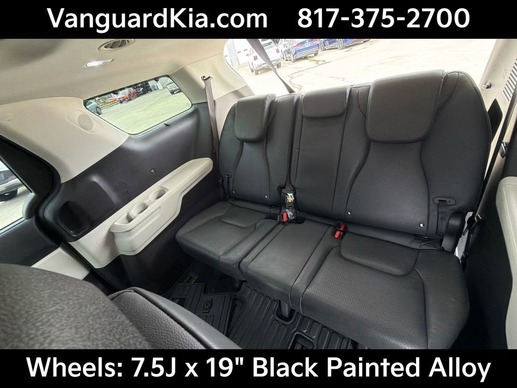 Certified 2023 Kia Carnival SX Prestige image 29