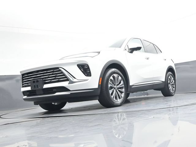 Used 2024 Buick Envision Preferred AWD/4WD image 37