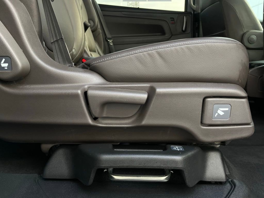 Certified 2024 Honda Odyssey EX-L image 35