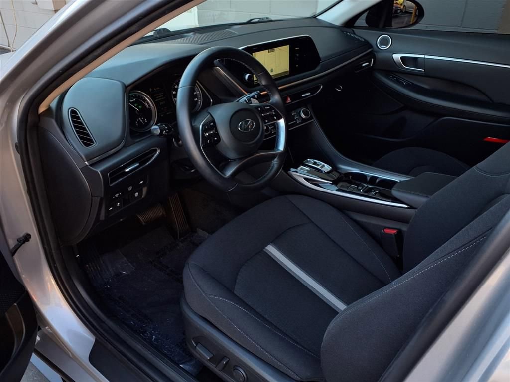Used 2023 Hyundai Sonata SEL w/ Cargo Package image 15