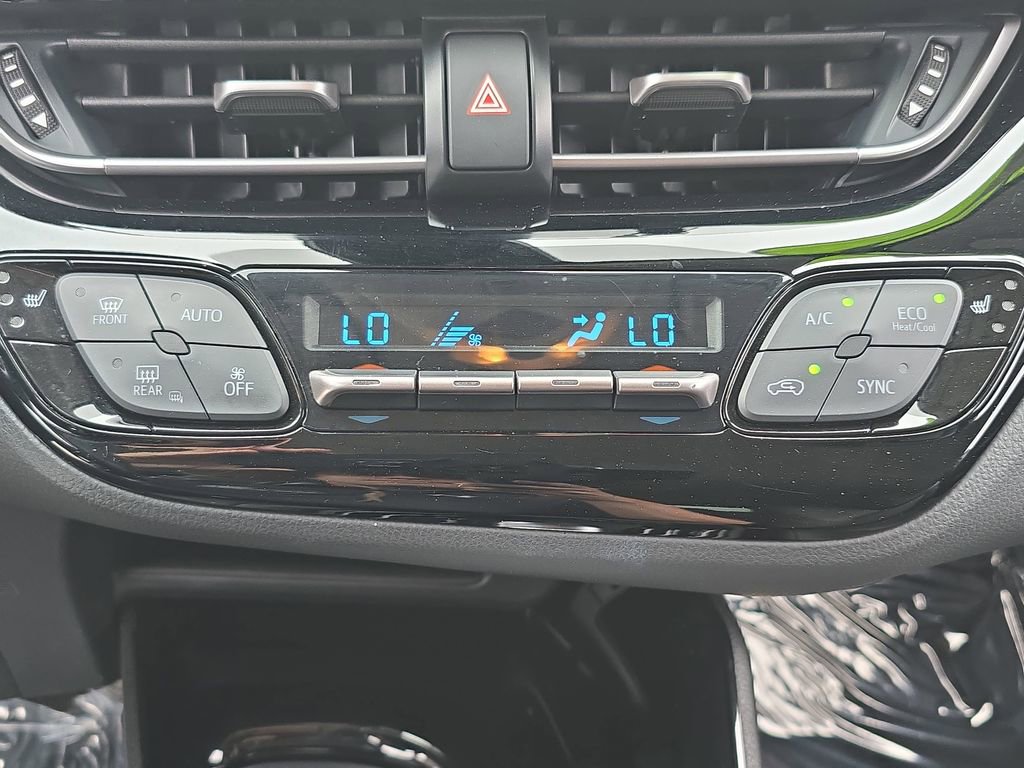 Used 2022 Toyota C-HR Limited FWD image 25