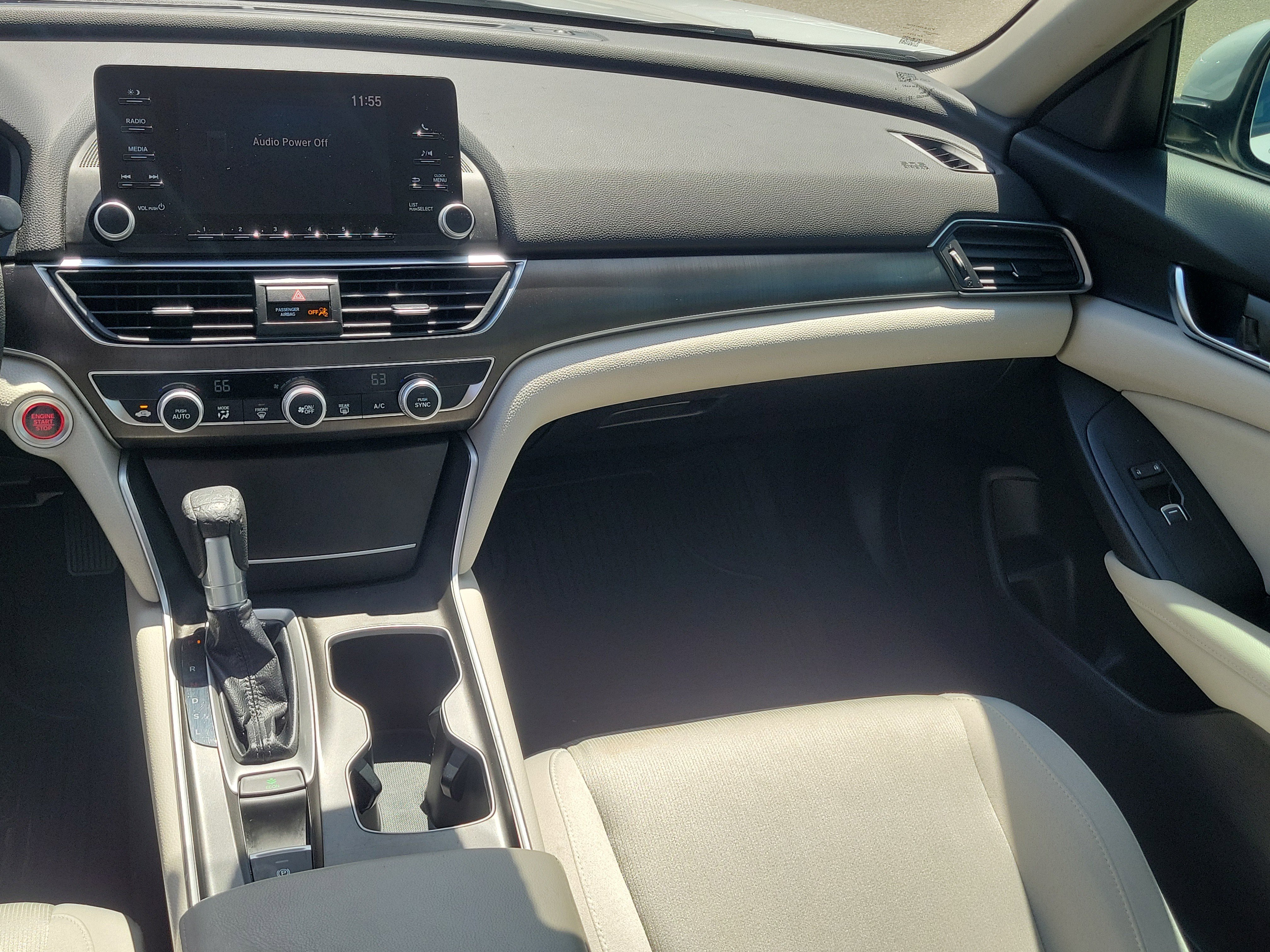 Used 2018 Honda Accord LX image 17