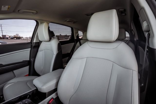 Used 2023 Kia Sportage EX image 25