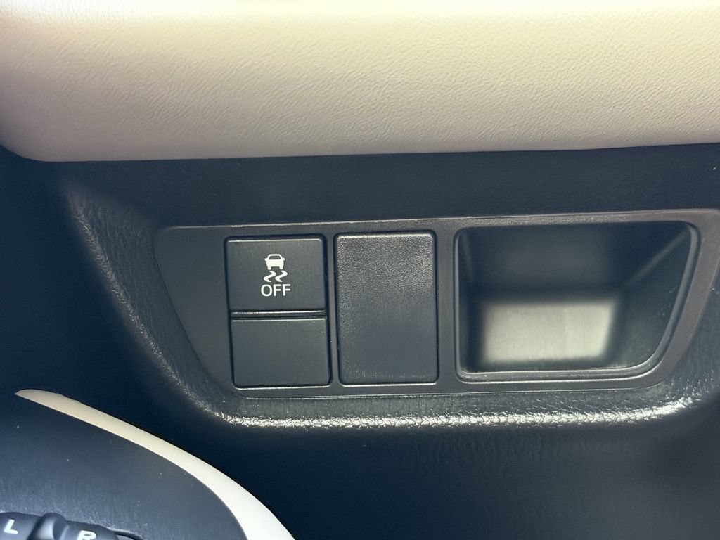 Used 2025 Honda HR-V LX image 28