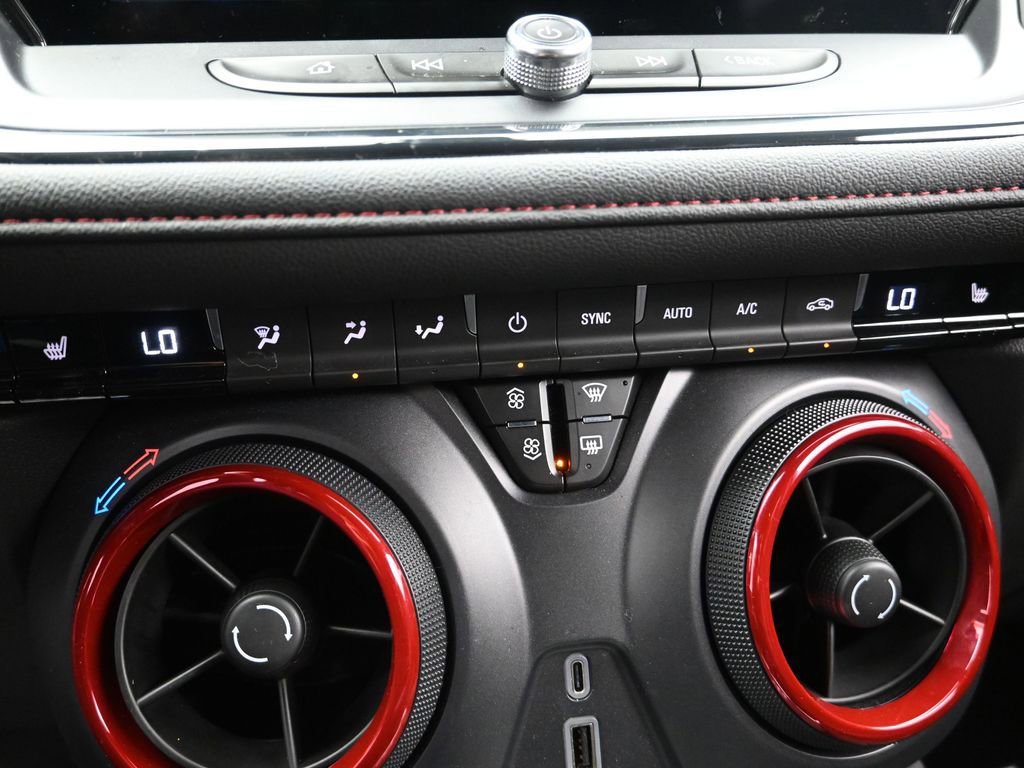 Used 2024 Chevrolet Blazer RS FWD image 13