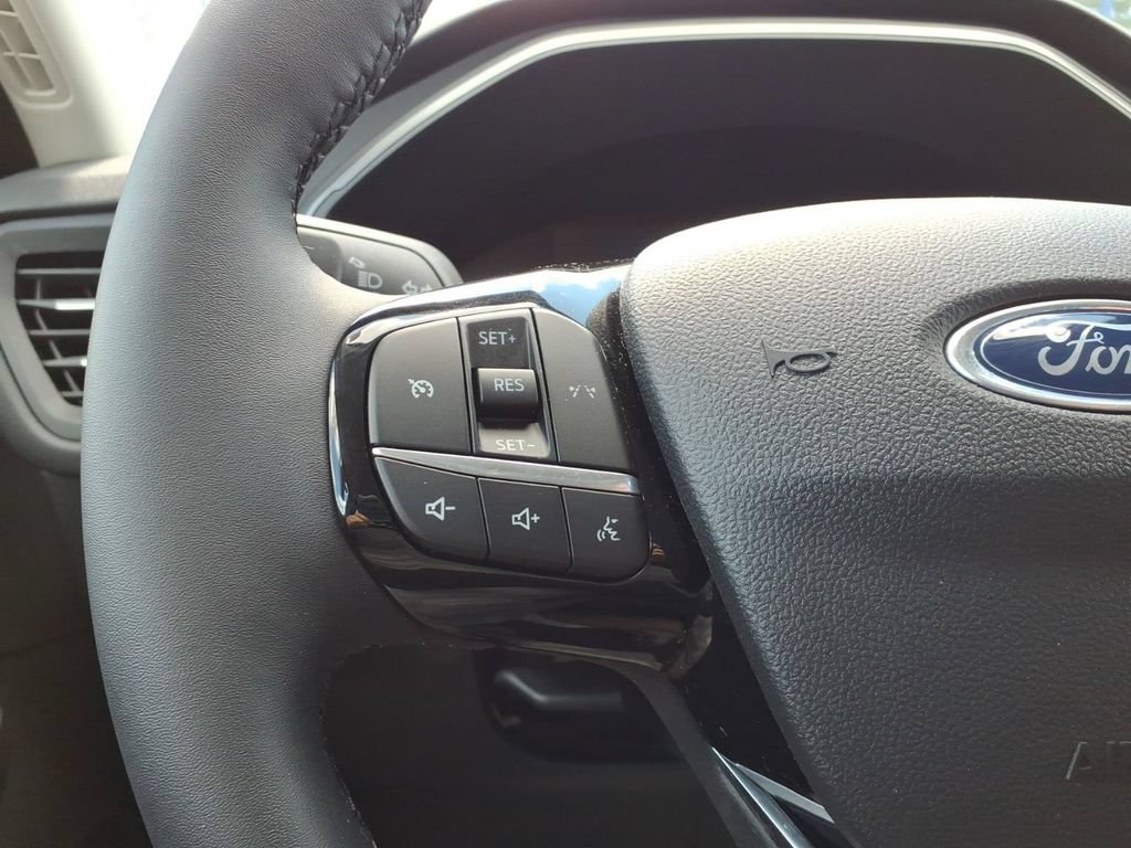 Certified 2023 Ford Escape Active AWD/4WD image 15