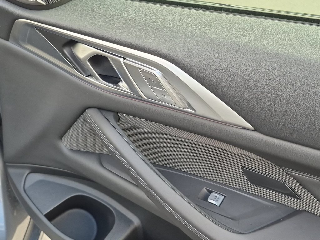 Used 2027 BMW M4 Competition RWD image 17