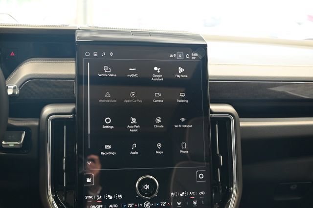 New 2026 GMC Yukon XL Elevation w/ Elevation Premium Package AWD/4WD image 16