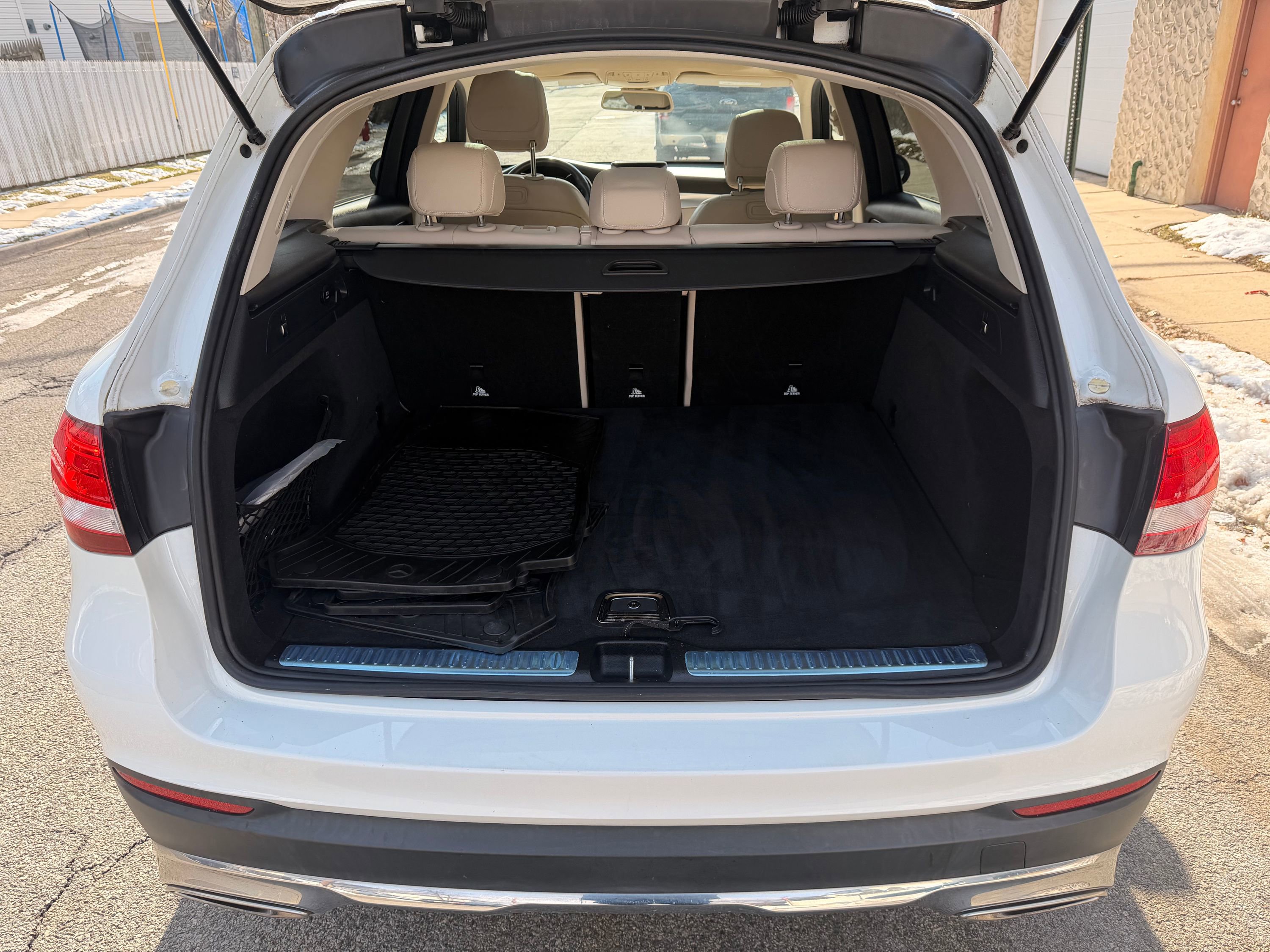 Used 2019 Mercedes-Benz GLC 300 4MATIC image 14