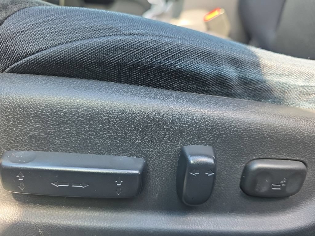 Used 2015 Honda CR-V EX image 9