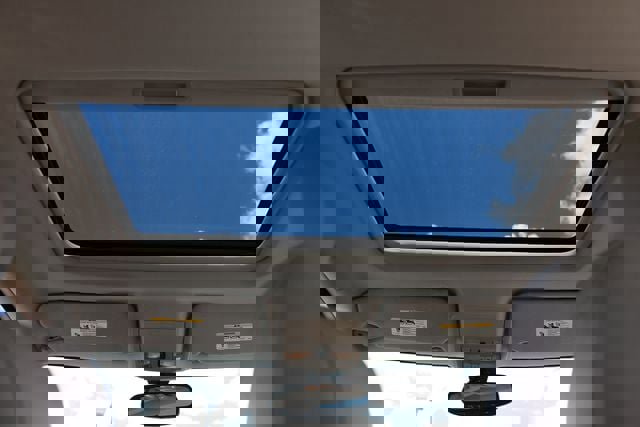 Used 2006 Chrysler 300 C w/ Protection Group II RWD image 26