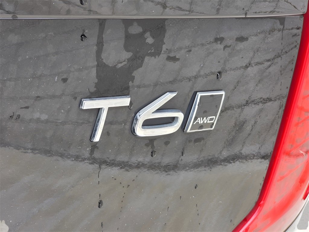 Used 2016 Volvo XC90 T6 Momentum image 12