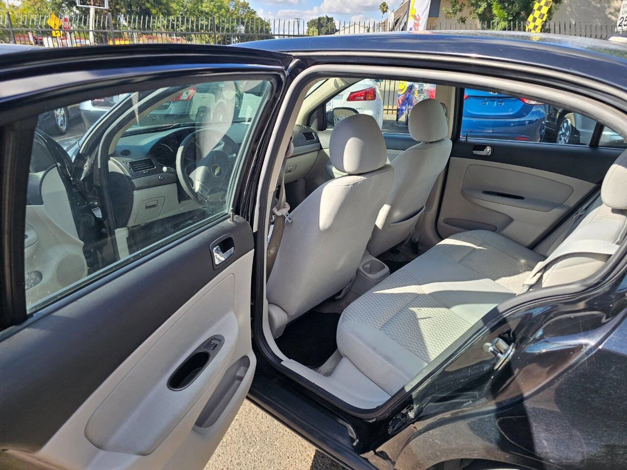 Used 2008 Chevrolet Cobalt LT w/ Preferred Equipment Group image 10